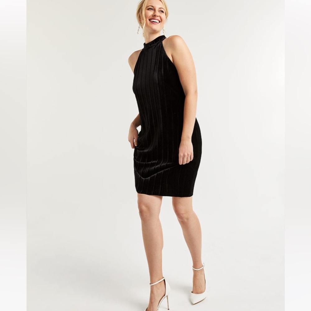 Black velvet dress size L